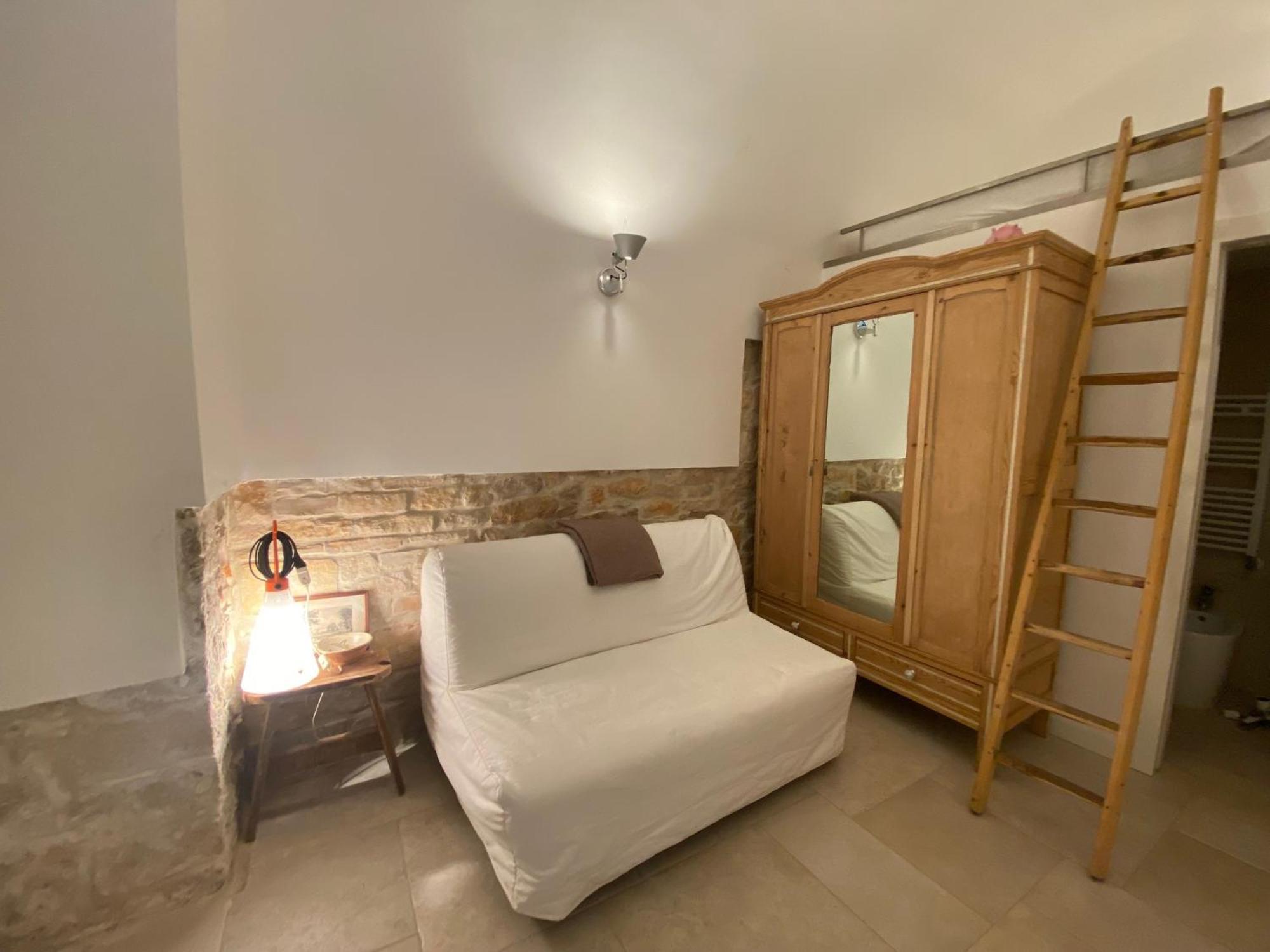 Old Town Moschetti 20 Apartment Corato Bagian luar foto