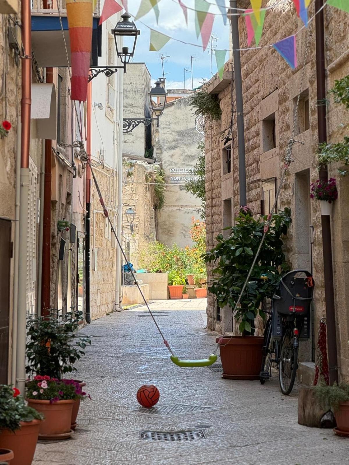 Old Town Moschetti 20 Apartment Corato Bagian luar foto